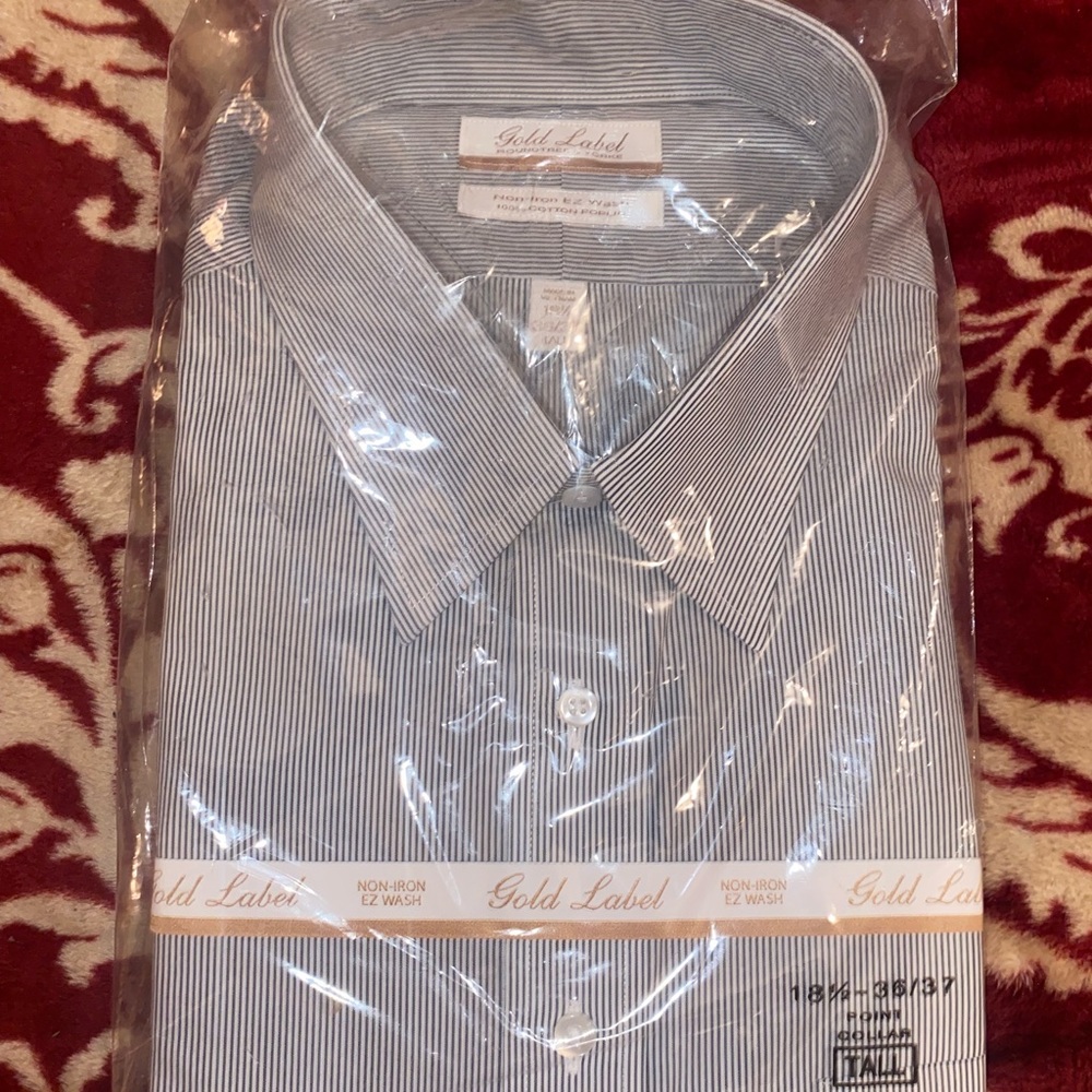 NWOT Mens Gold Label Dress Shirt